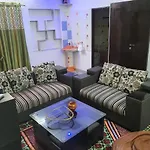 Traverse Suite