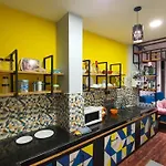Vintage House... By “Ven A Casa - Home Stays”