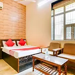 Oyo 72203 Hotel Shrinath