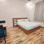 Hotel Roop Palace
