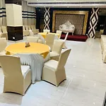 Hotel Roop Palace