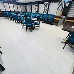 Hotel Roop Palace