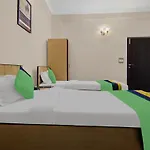 Treebo Maharaja Residency Family Hotel