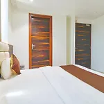 Fabhotel Prime Kaki