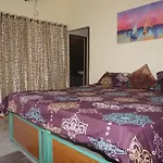 Luxurious 3Bhk Urban Retreat Homestay