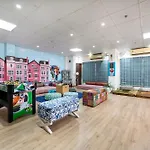 House Of Backpackers