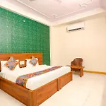 Collection O 62269 Hotel Elegant