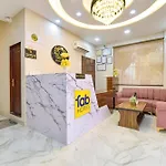 Fabhotel Lavish Palace