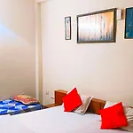 Hotel Apoorva Dlx