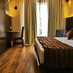 Raas Mahal-Hotel In Jaipur Near Tourist Places