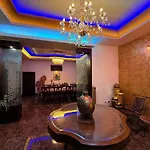 Palm Mansion By Palm Leisure Stays
