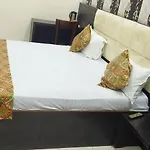 Hotel The Raj Fort