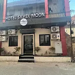 Hotel Silver Moon-200 Meter Jaipur Junction