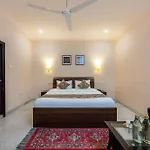 Nine Palms Resort