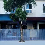 Fabhotel Bungalow 14