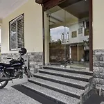 Oyo 82116 Hotel 24A 7 Living