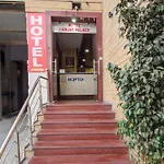 Hotel O Sanjay Palace