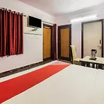 Oyo 23553 Padamgarh Residency