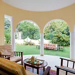 Casa Zorawar Homestay By Vista Rooms