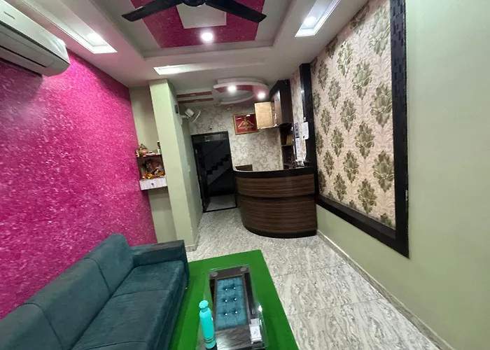 Hotel Lakhdatar Palace