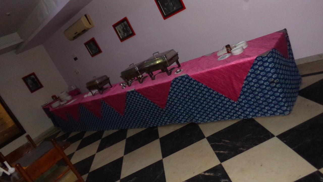 1589 2* Jaipur
