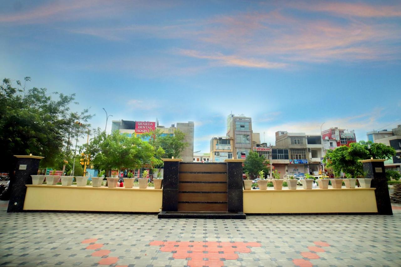 Hotel Legacy 3*