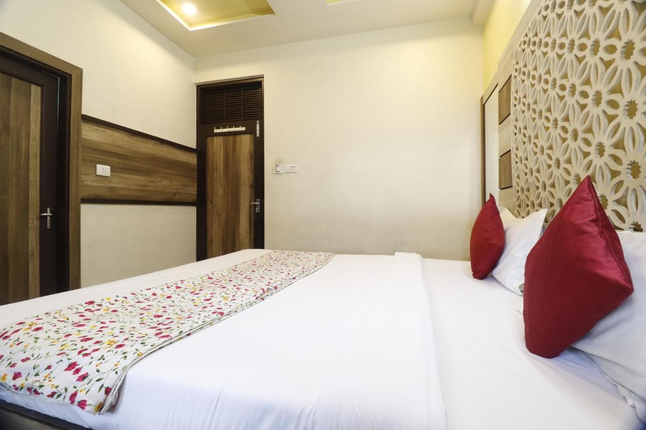 Chandra Vilas Hotel Jaipur