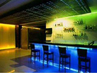 Hotel V Sarovar Portico Mi Road