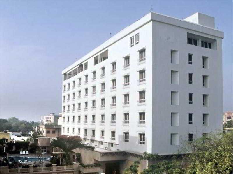 V Sarovar Portico Mi Road Hotel Jaipur