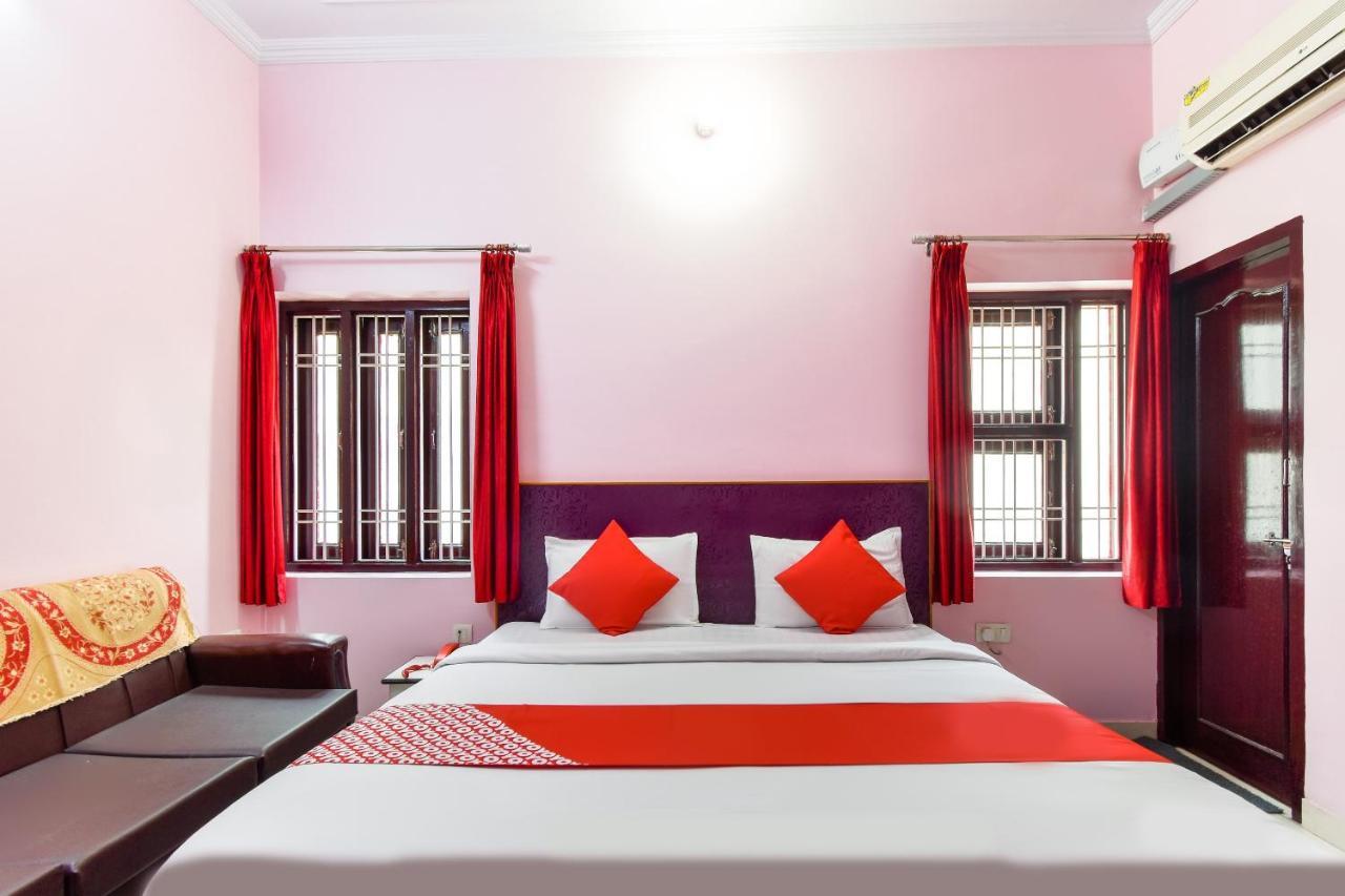 Hotel Oyo 6179 Aarjee Crescent