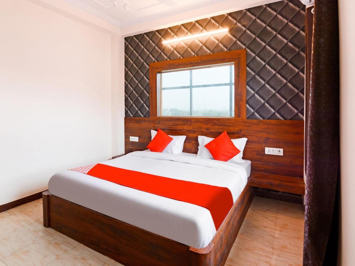 Hotel Collection O 62269 Elegant 3*