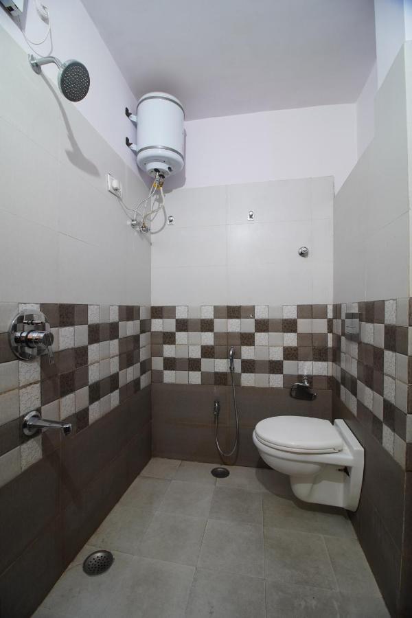 Hotel Deepak Residency 3*