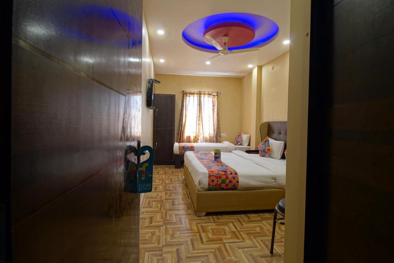 Deepak Residency Hotel