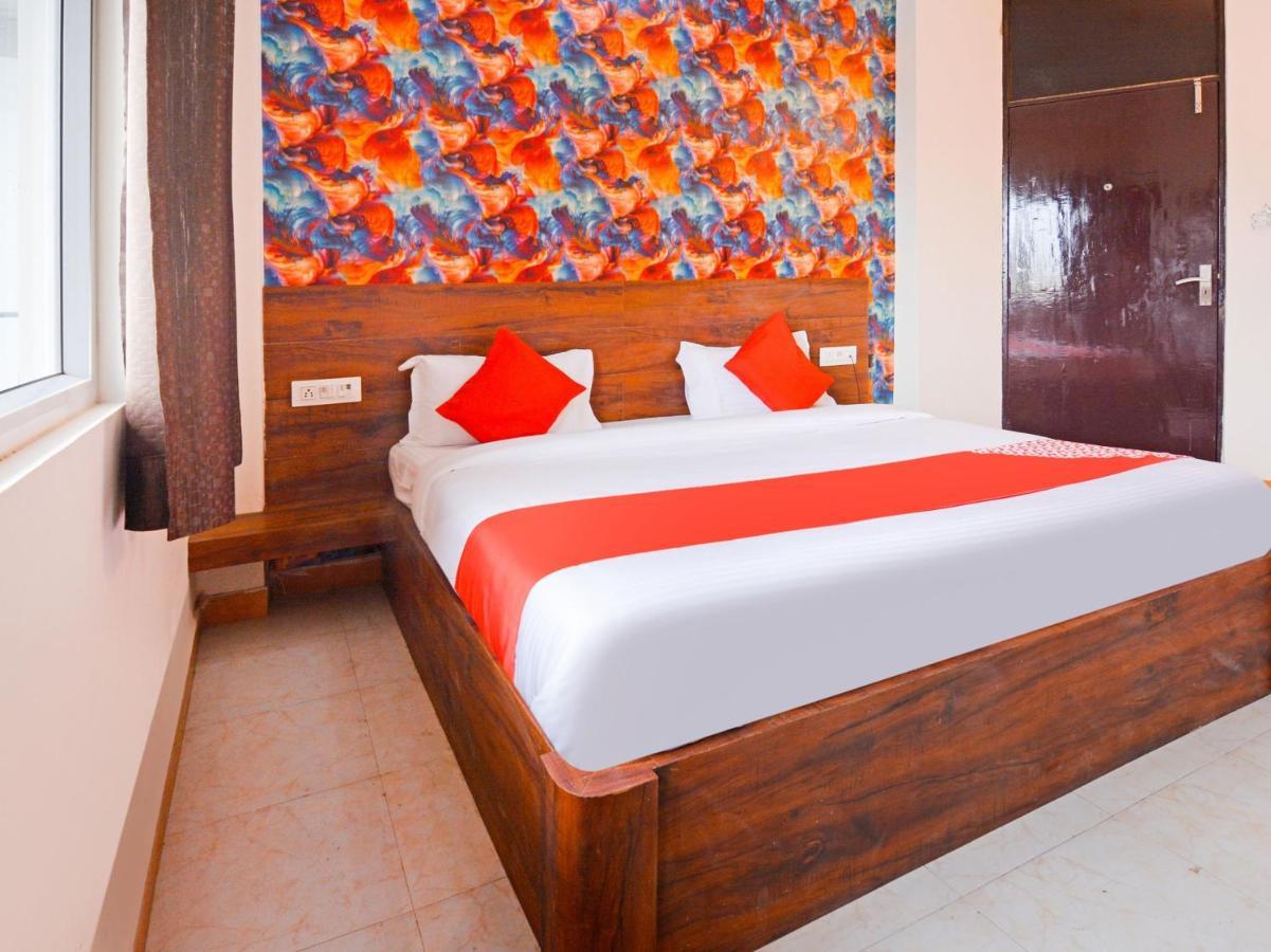 Collection O 62269 Elegant Hotel 3*
