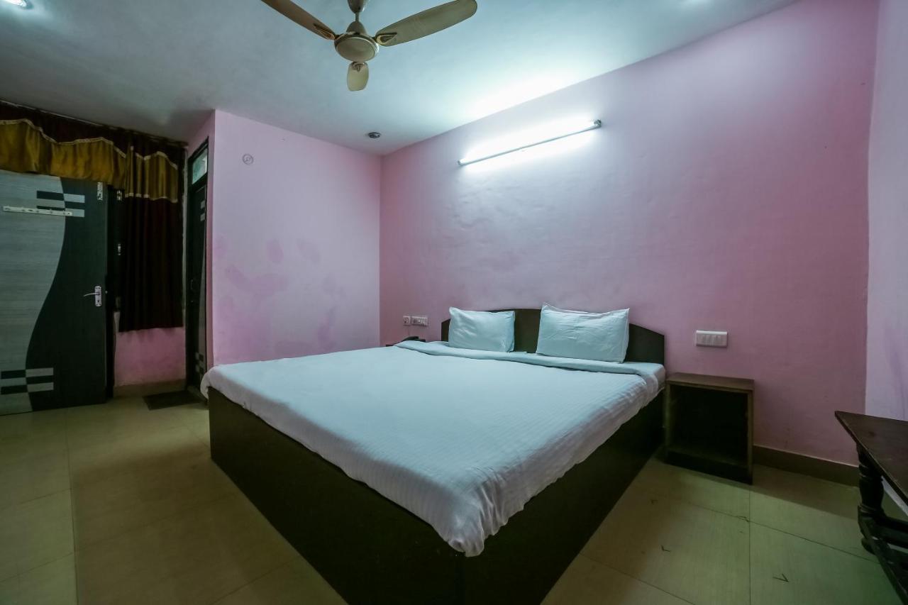 Spot On 36122 The Royal Plaza Hotel 3*