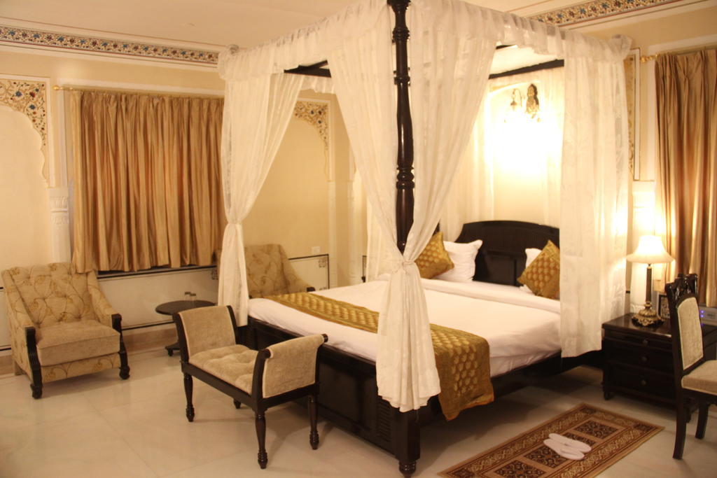 Welcomheritage Traditional Haveli 4*
