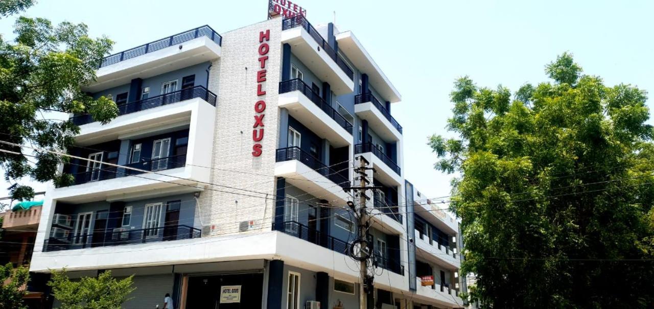 Oxus Hotel