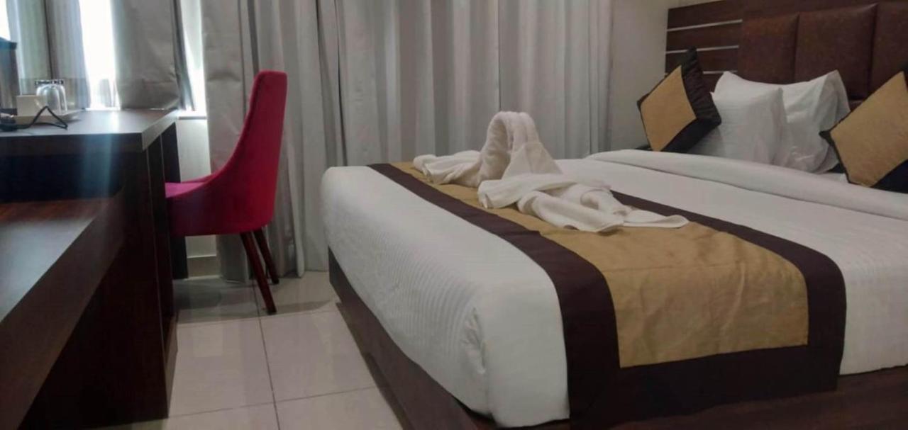 Rajlaxmi - Free Airport Pickup And Drop Hotel Jaipur