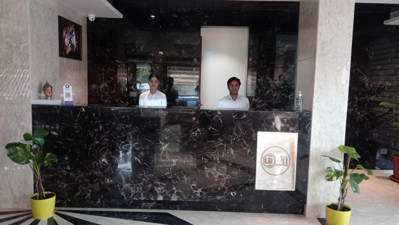 Dvij Hotel