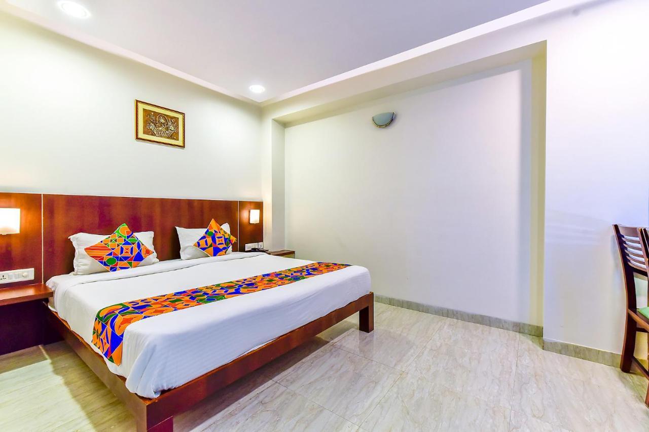 Hotel Fabhotel Radiant Star Lalkothi 3*