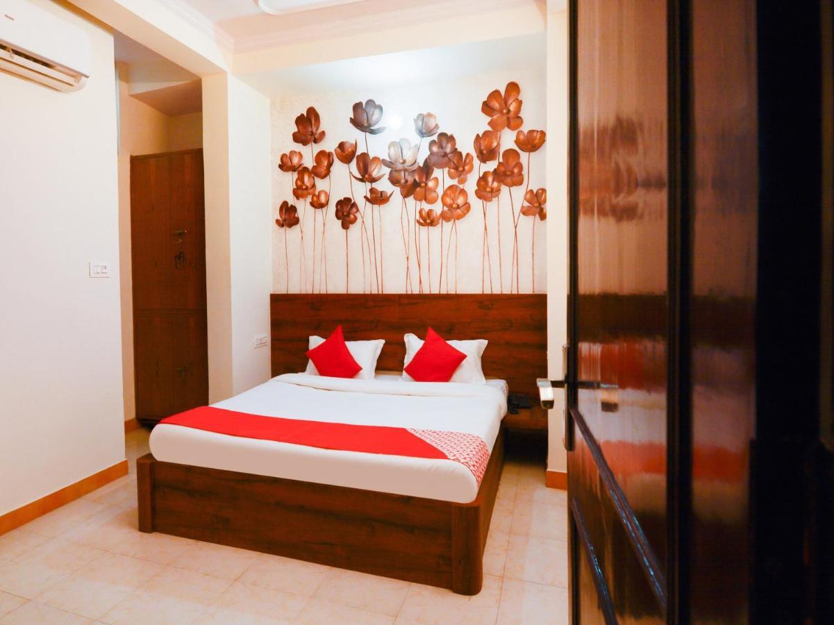 Collection O 62269 Elegant Hotel 3*