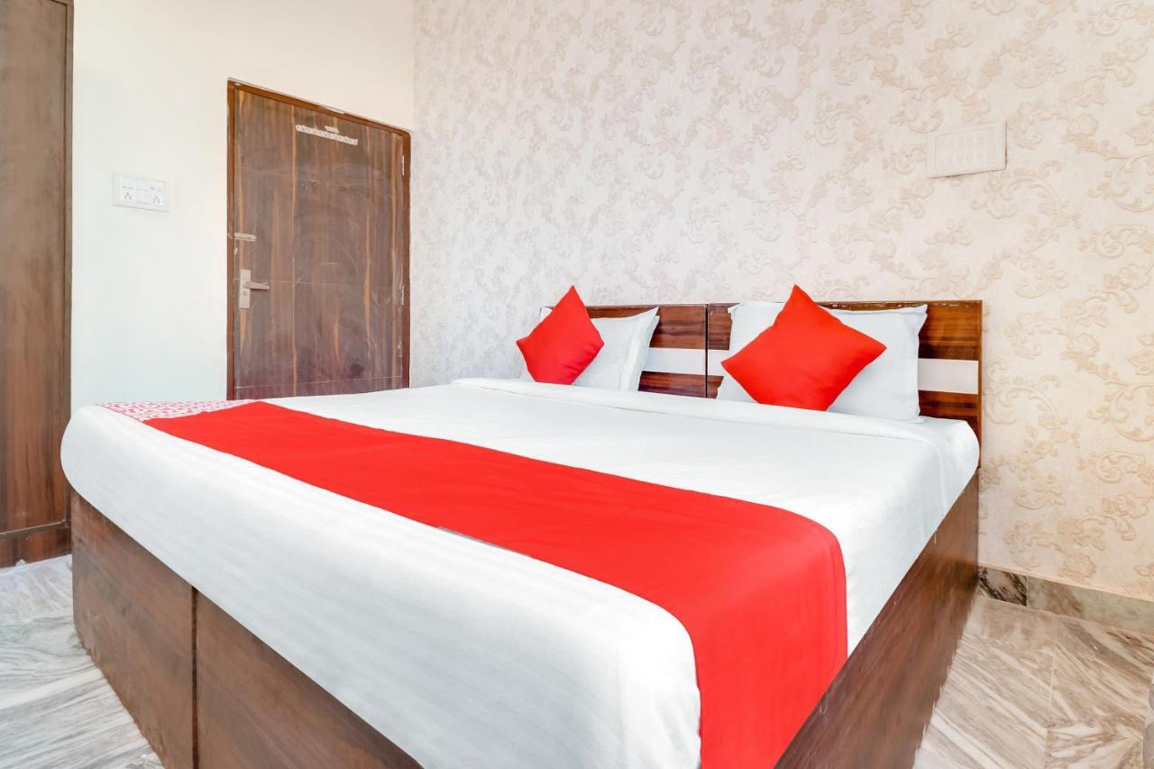 Hotel Oyo Flagship 63014 Angel Palace 3*