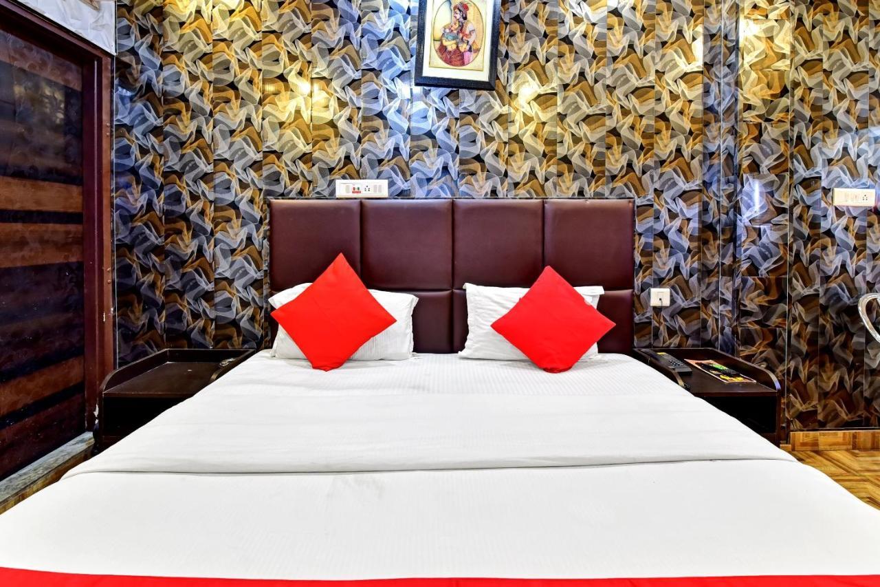 Hotel Deepak Residency