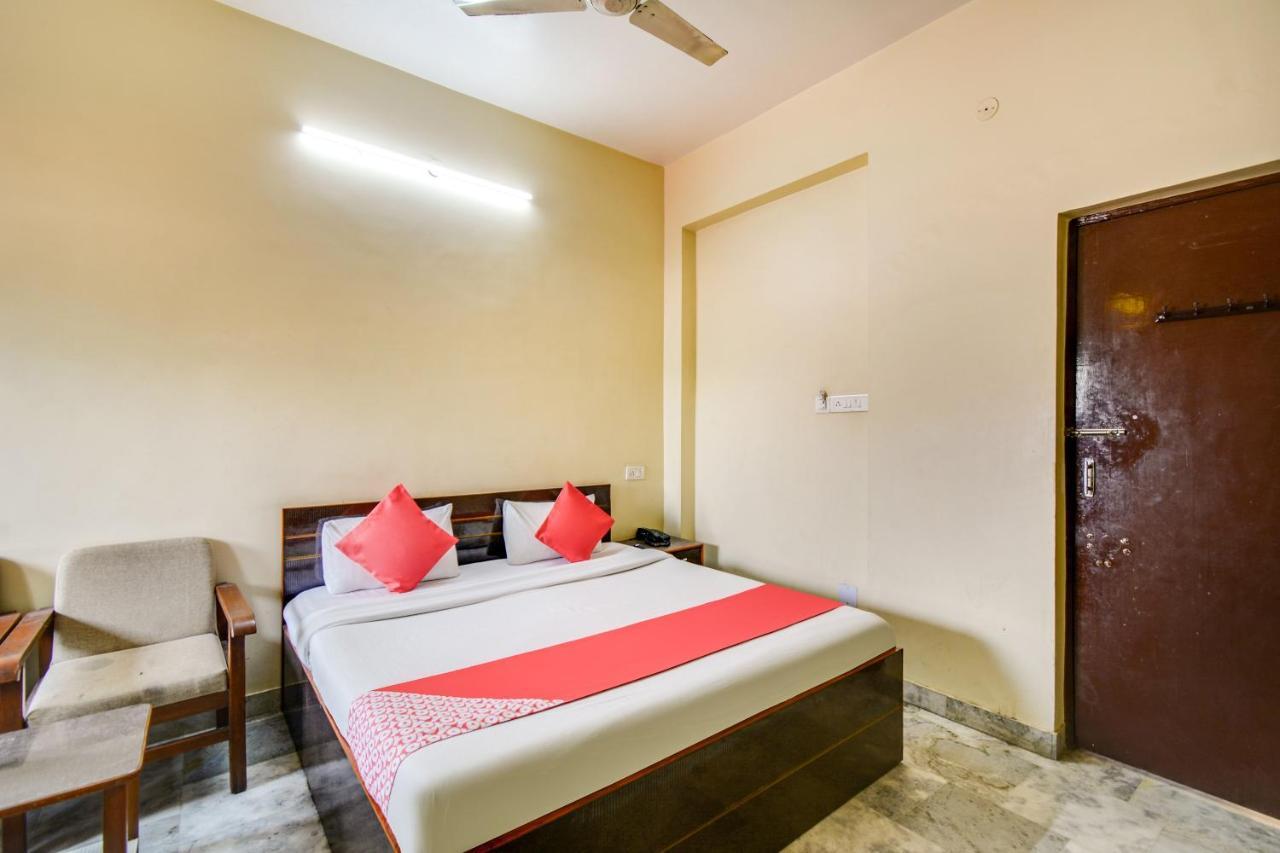 Oyo 72203 Shrinath Hotel 3*