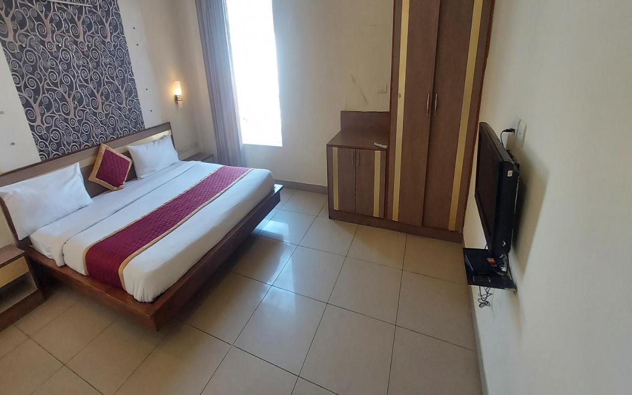 Hotel Taurus A Unit Of My Stay