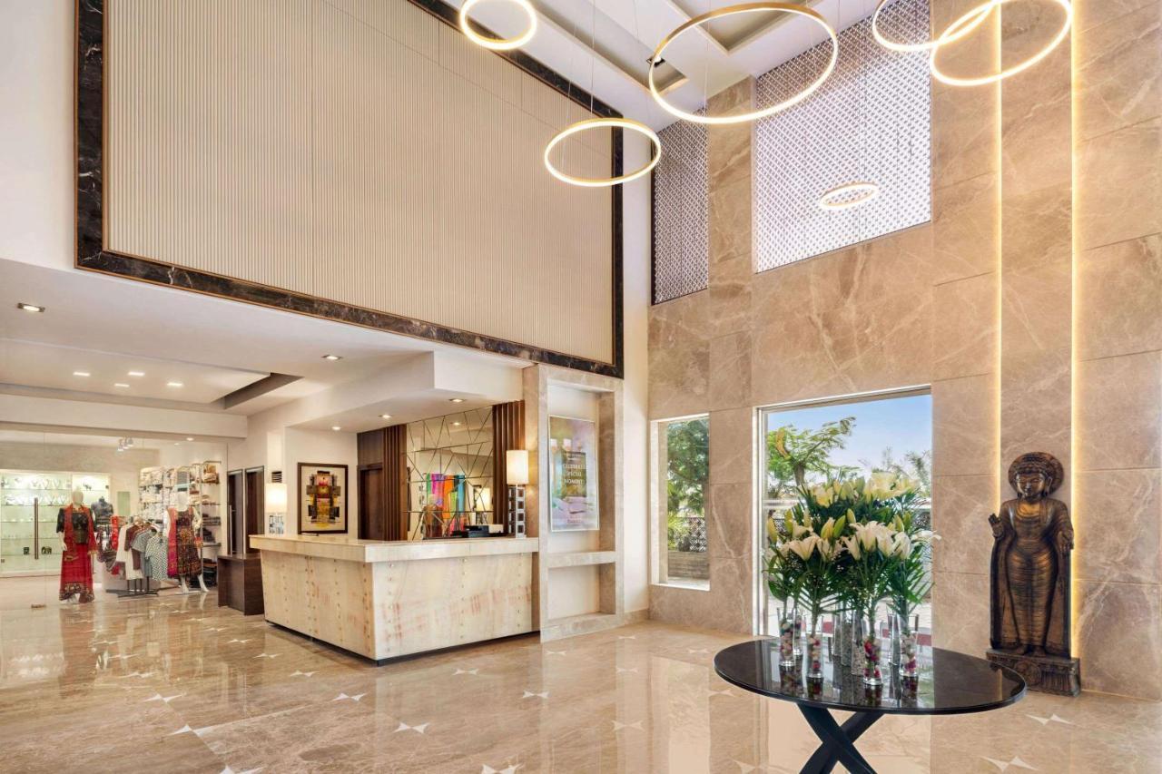 Hotel Ramada By Wyndham North