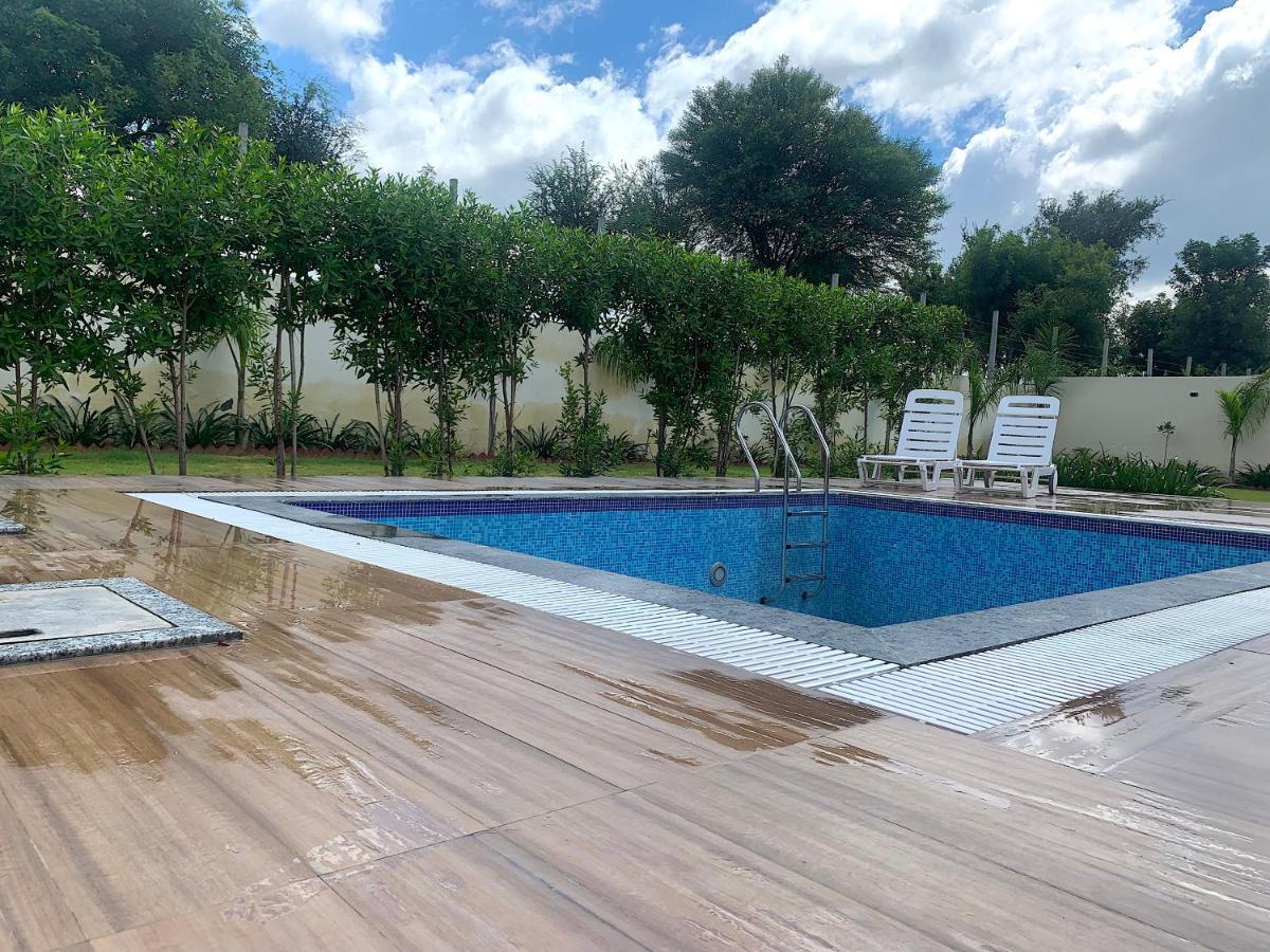 Malibu - Luxury With Theater & Pool Villa Jaipur