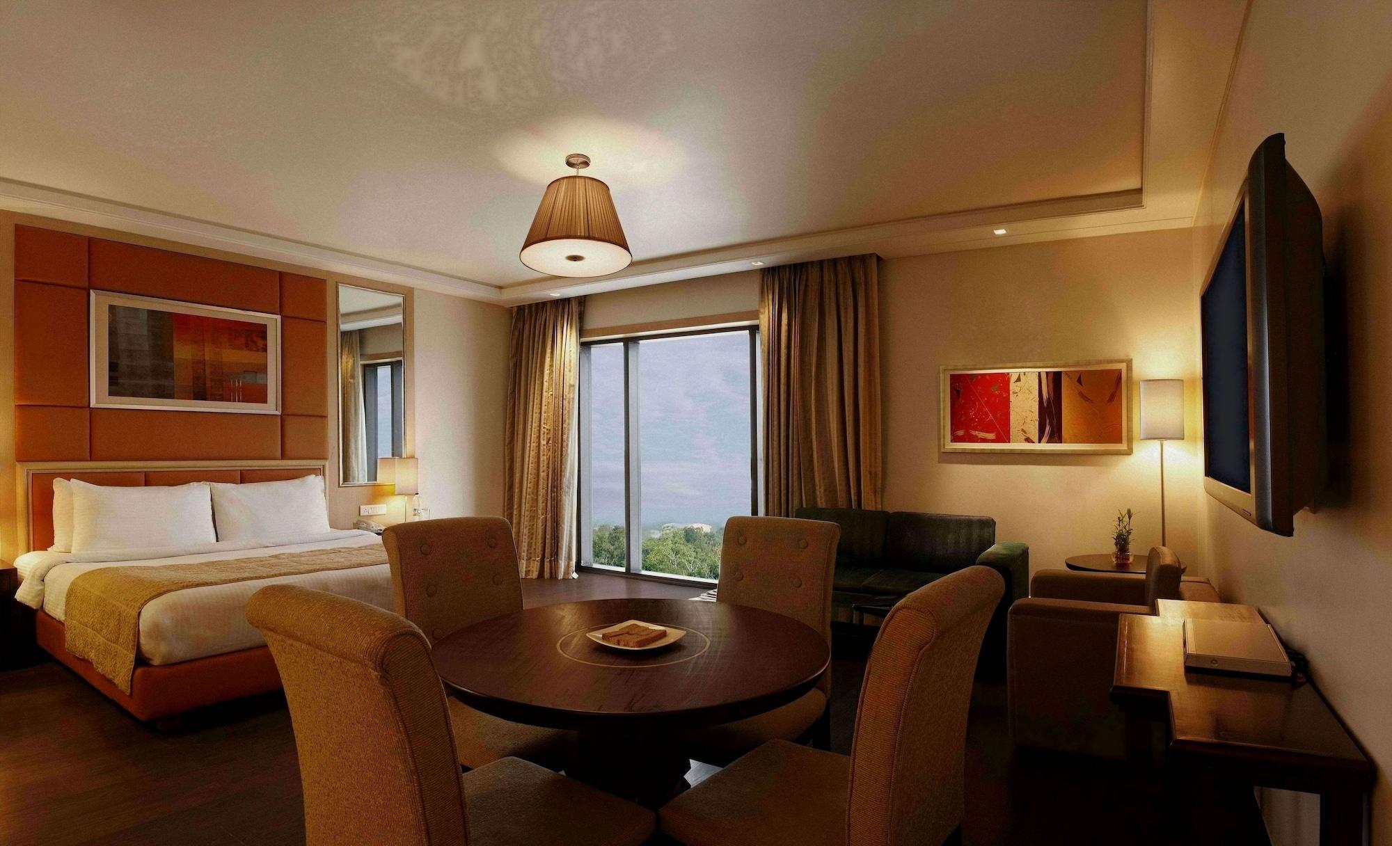 Lemon Tree Premier, Hotel 4*