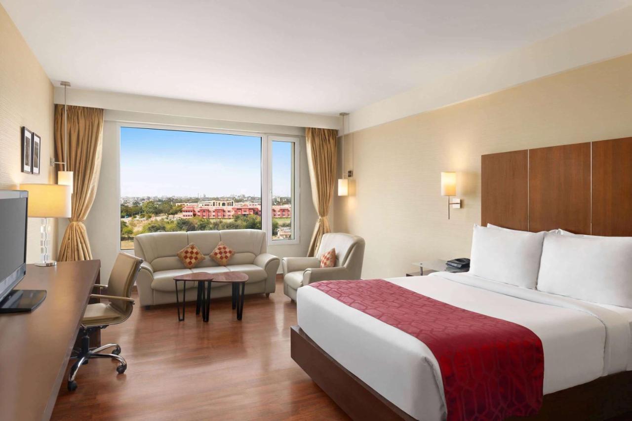 Hotel Ramada By Wyndham North 4*