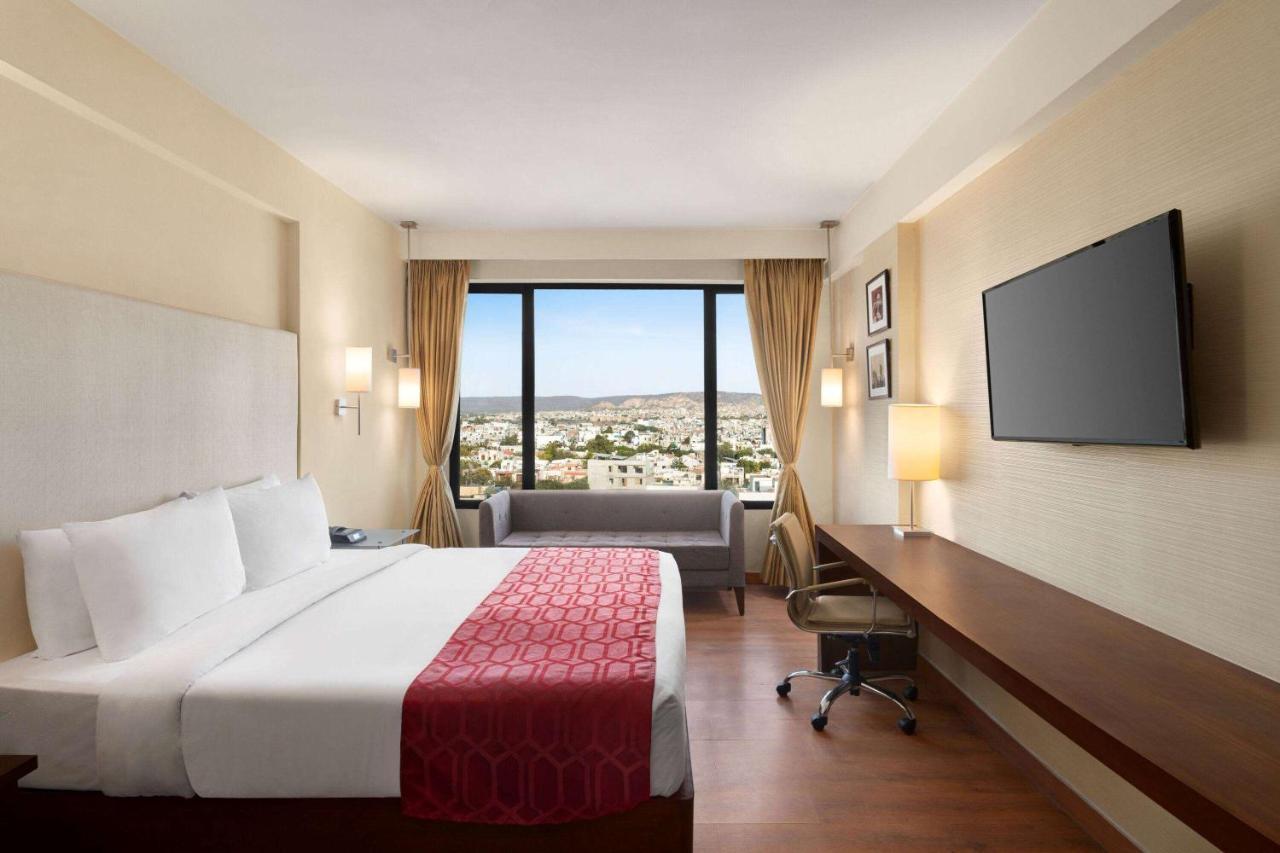 Ramada By Wyndham North Hotel